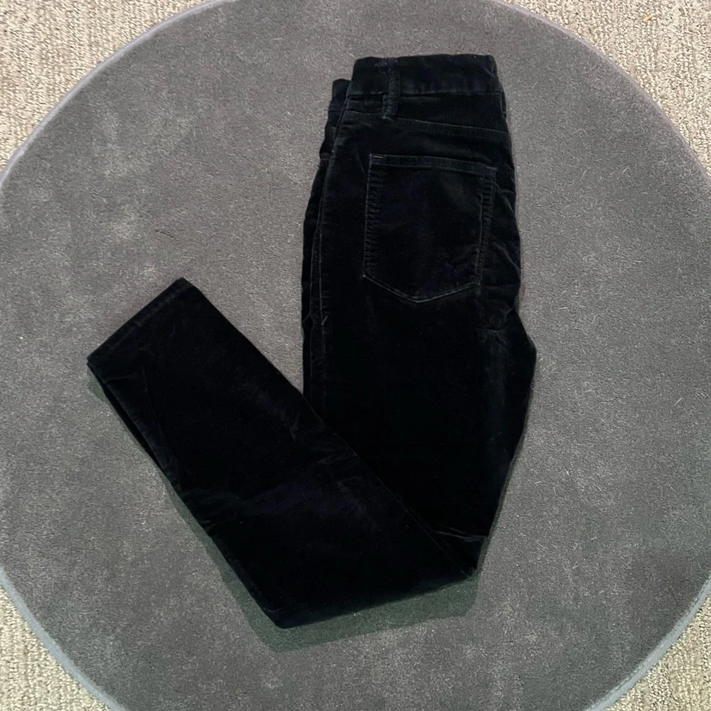 Good American Black Velvet skinnies sz 29/8 - Picture 3 of 5